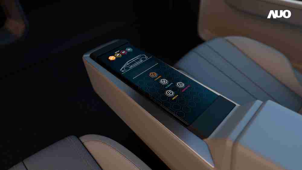 尊龙集团以人性化设计打造多变形态中控显示(Morphing Center Control)，，，，不使用时仅平面显示信息，，进行操作时，，，显示器则会动态隆起，，，转变成3D实体按钮，，，并有触觉回馈，，，，展示人机互动新体验